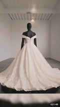 G21-066 Elfenbein Prinzessinnen-Ballkleid Brautkleid Hauptansicht Clean Frame