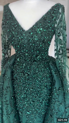 G21-078 Smaragdgrün Prinzessinnen-Ballkleid Verlobungskleid Hauptansicht Clean Frame