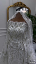 G21-096 Elfenbein Prinzessinnen-Ballkleid Brautkleid Hauptansicht Clean Frame