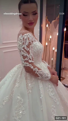 G21-101 Elfenbein Prinzessinnen-Ballkleid Brautkleid Hauptansicht Clean Frame