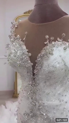 G21-122 Elfenbein Prinzessinnen-Ballkleid Brautkleid Hauptansicht Clean Frame