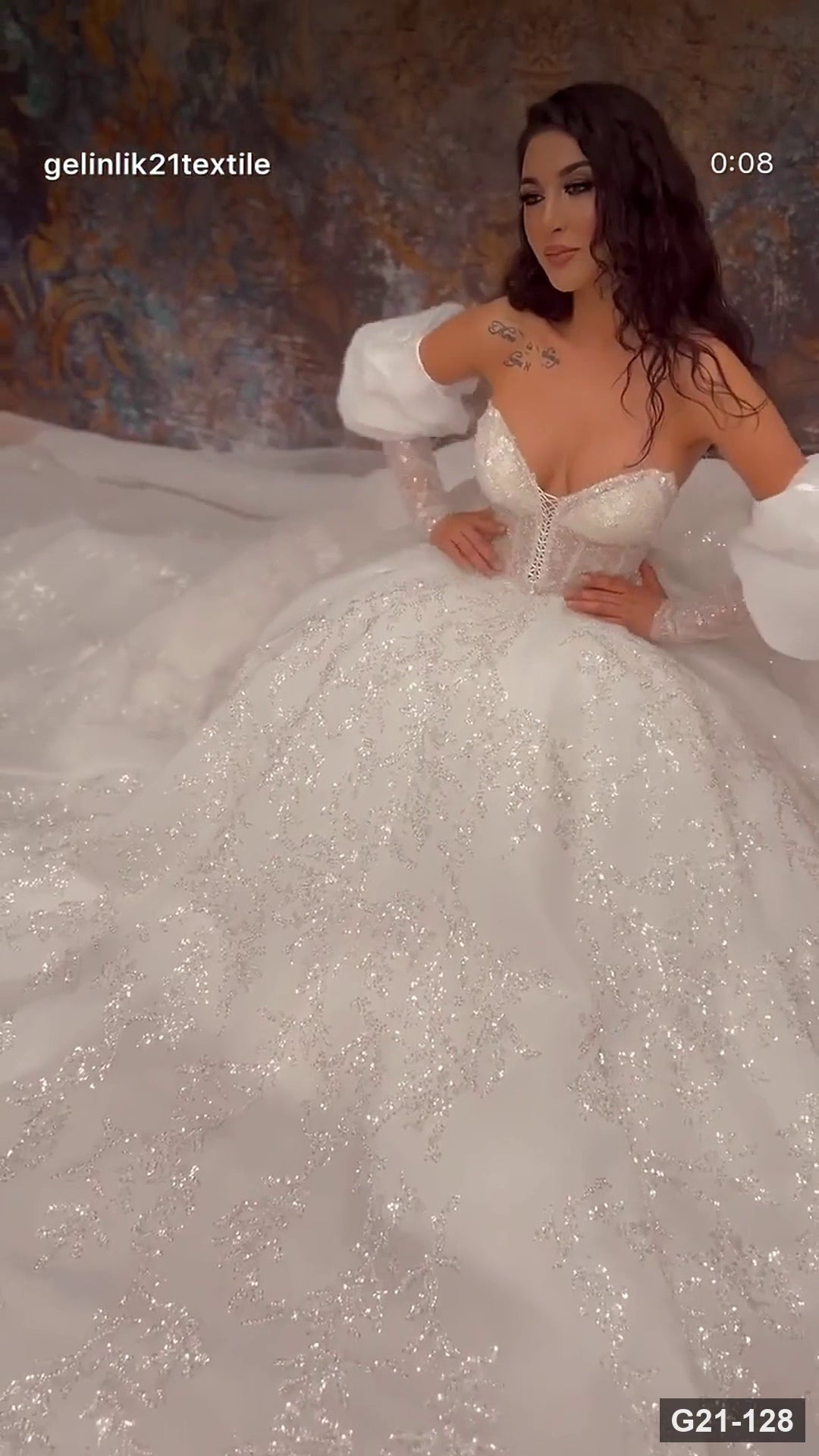 G21-128 Elfenbein Prinzessinnen-Ballkleid Brautkleid Hauptansicht Clean Frame