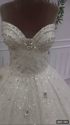 G21-141 Elfenbein Prinzessinnen-Ballkleid Brautkleid Hauptansicht Clean Frame