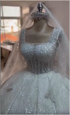 G21-021 Elfenbein A-Linie Spitze Brautkleid und Kapellenschleppe