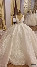 G21-082 Elfenbein Ballkleid Spitze Brautkleid und Kathedralenschleppe