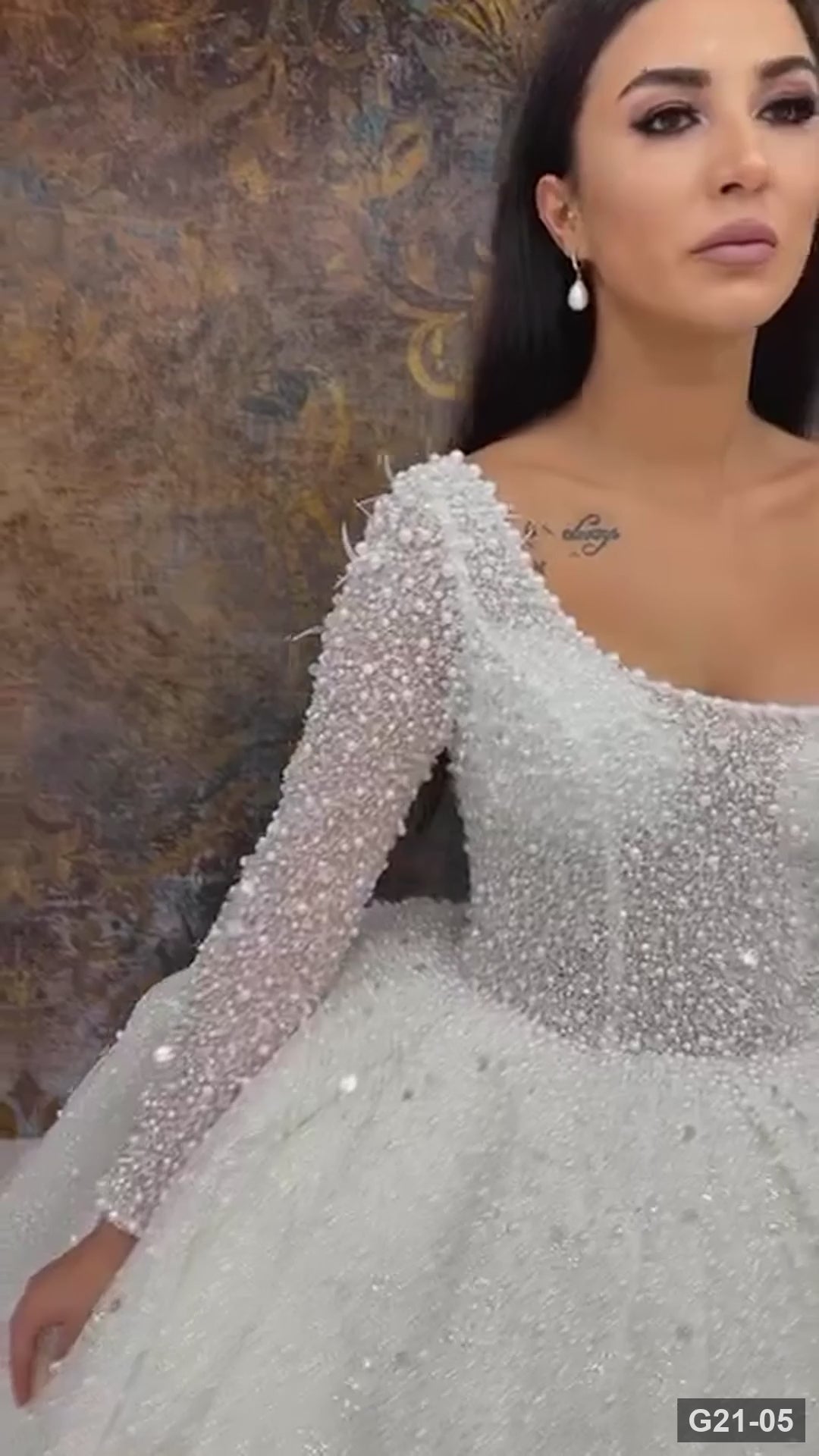 G21-005 Elfenbein Ballkleid Spitze Brautkleid mit schulterfrei und Kapellenschleppe