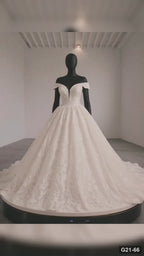 G21-066 Elfenbein Ballkleid Spitze Brautkleid und Kapellenschleppe