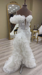 G21-060A - Elfenbein Spitze Prinzessinnen-Ballkleid Brautkleid