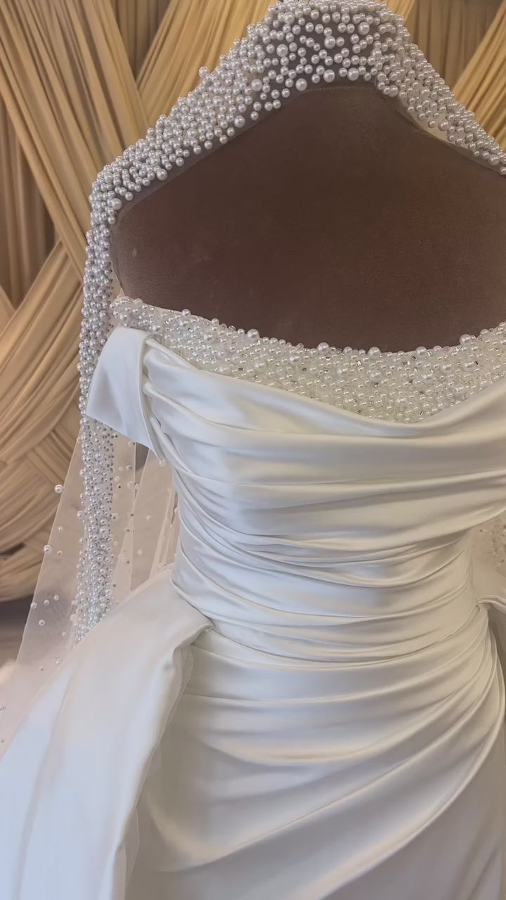 G21-062A - Champagner Spitze Prinzessinnen-Ballkleid Brautkleid