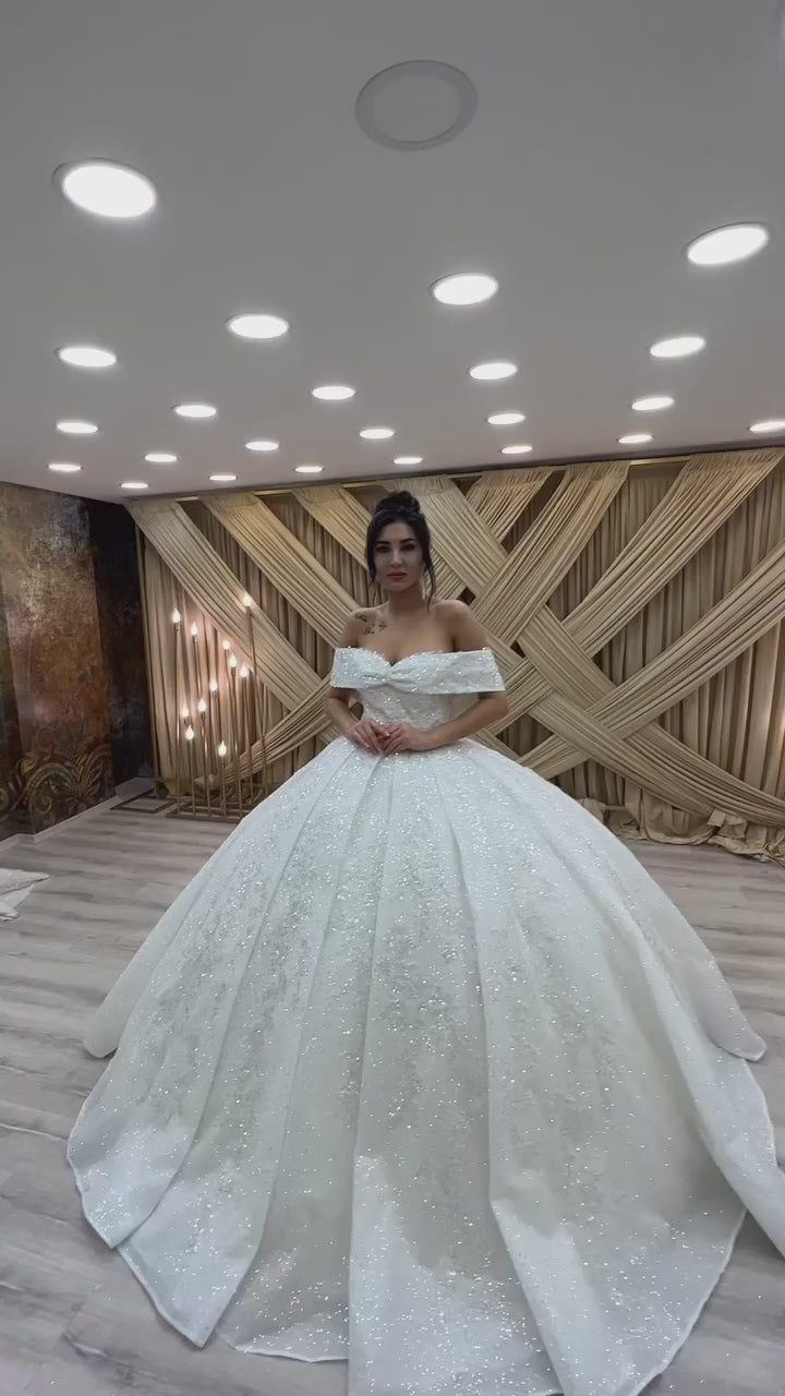G21-128A - Soft Elfenbein Perlenspitze Prinzessinnen-Ballkleid Brautkleid