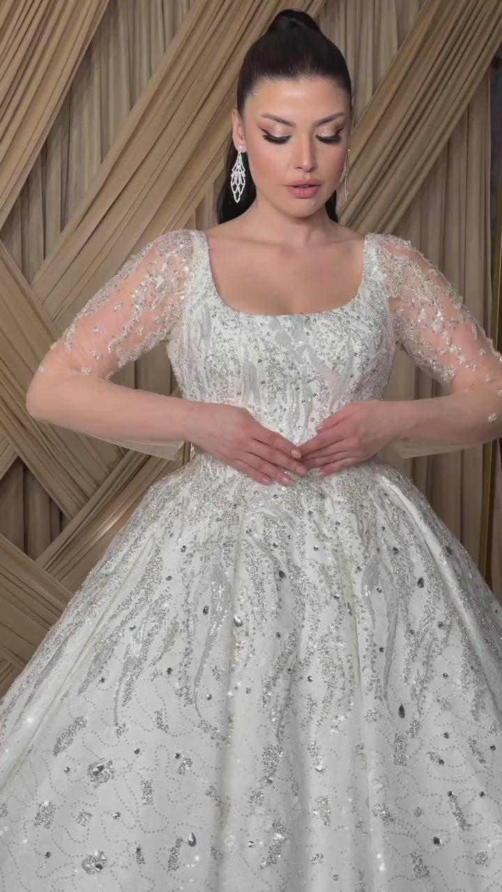 G21-120A - Elfenbein Perlenspitze Prinzessinnen-Ballkleid Brautkleid