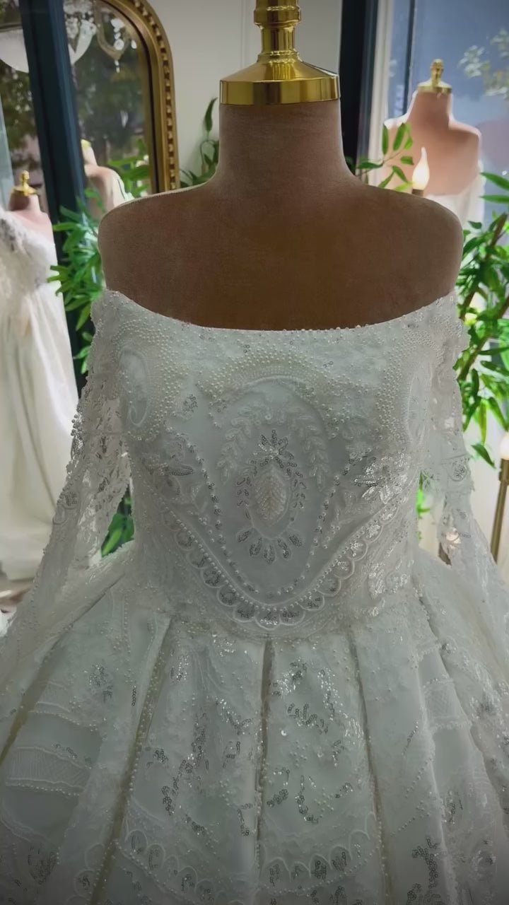 G21-043A - Elfenbein Spitze Prinzessinnen-Ballkleid Brautkleid