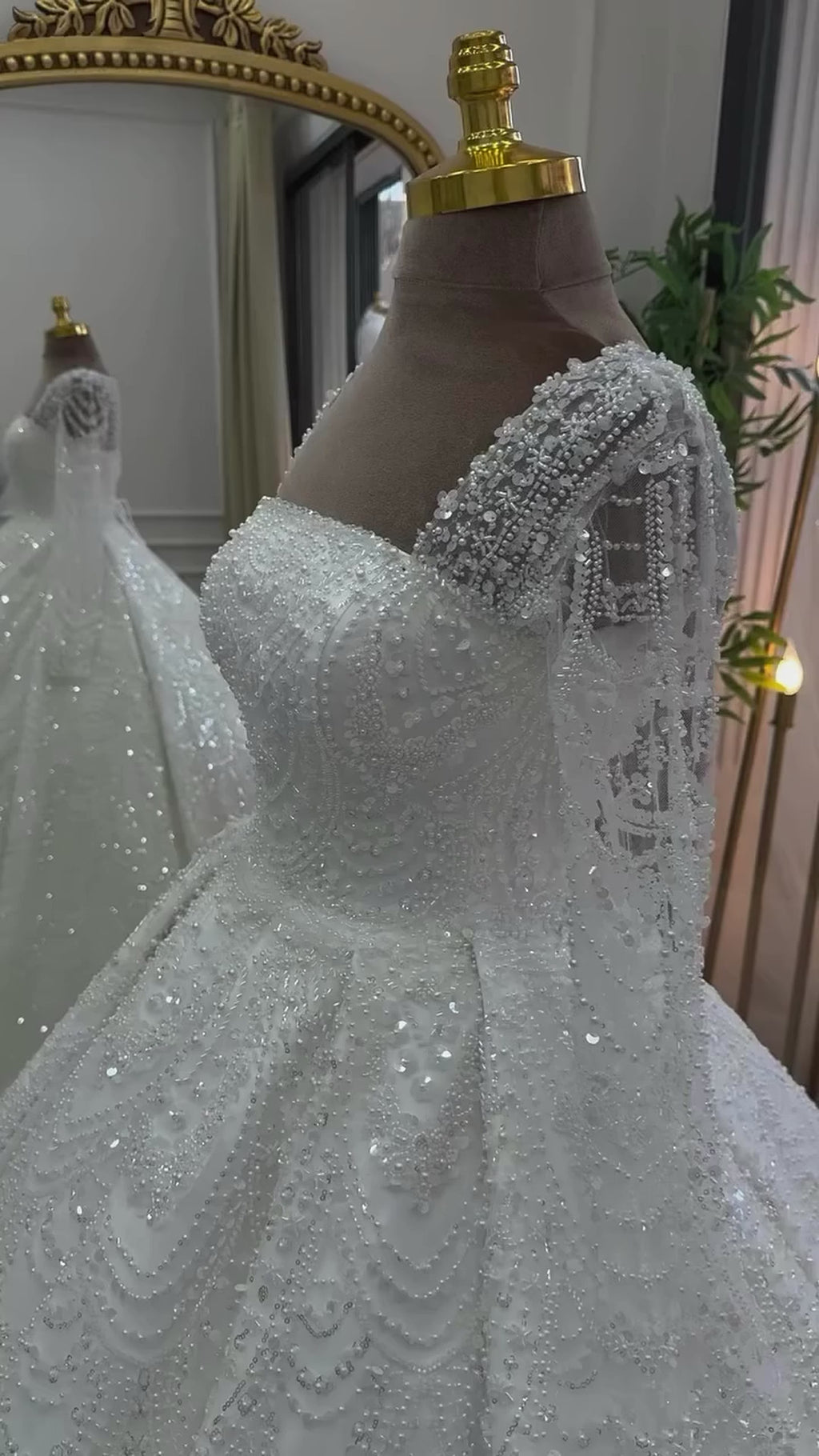 G21-107 Elfenbein Ballkleid Spitze Brautkleid und Kapellenschleppe