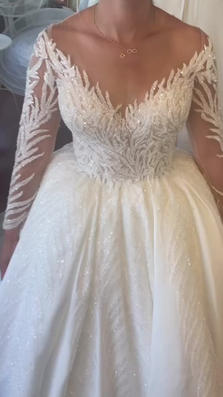 G21-121A - Elfenbein Perlenspitze Prinzessinnen-Ballkleid Brautkleid