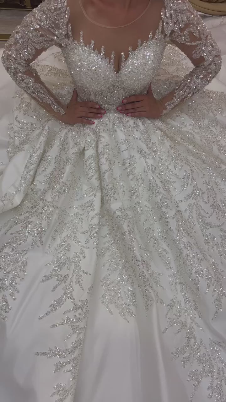 G21-089A - Soft Elfenbein Embellished Prinzessinnen-Ballkleid Brautkleid